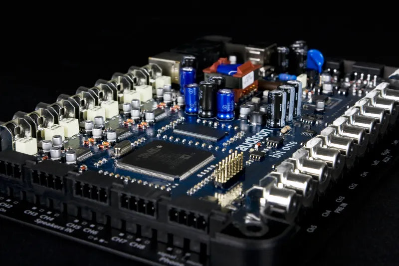 Audison bit One.1 DSP | 8 input channels | 8 output channels | 24 bit / 48 kHz floating point processing